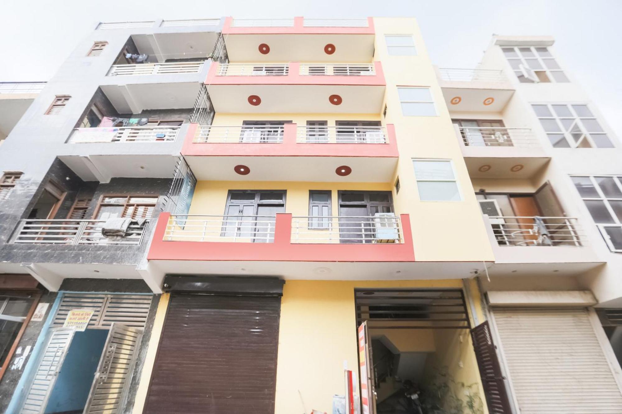 Spot On Main View Guest House Near Leisure Valley Park Gurgaon Exterior photo